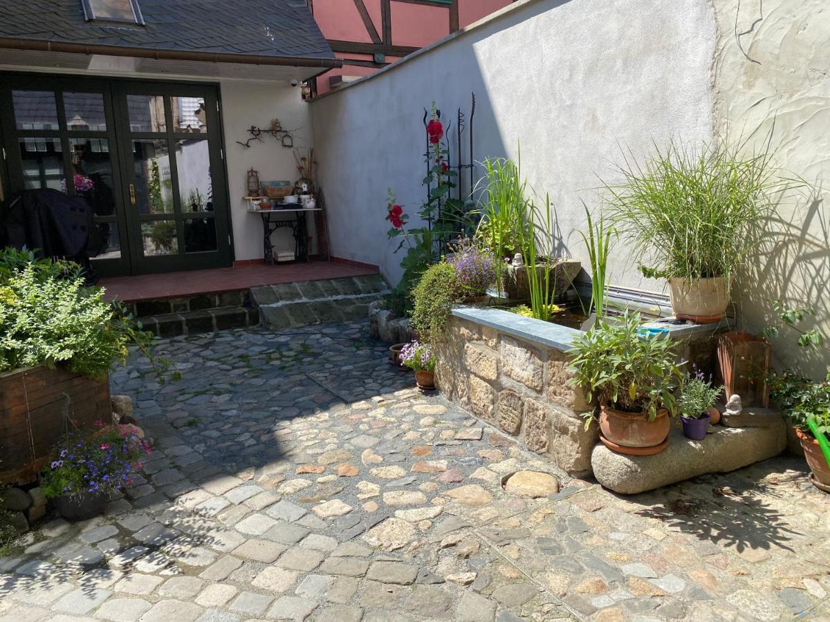 Unterm Schreckensturm *