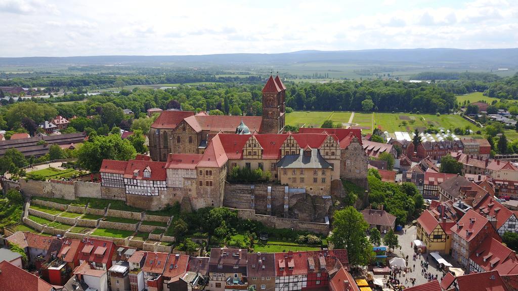 Unterm Schreckensturm
